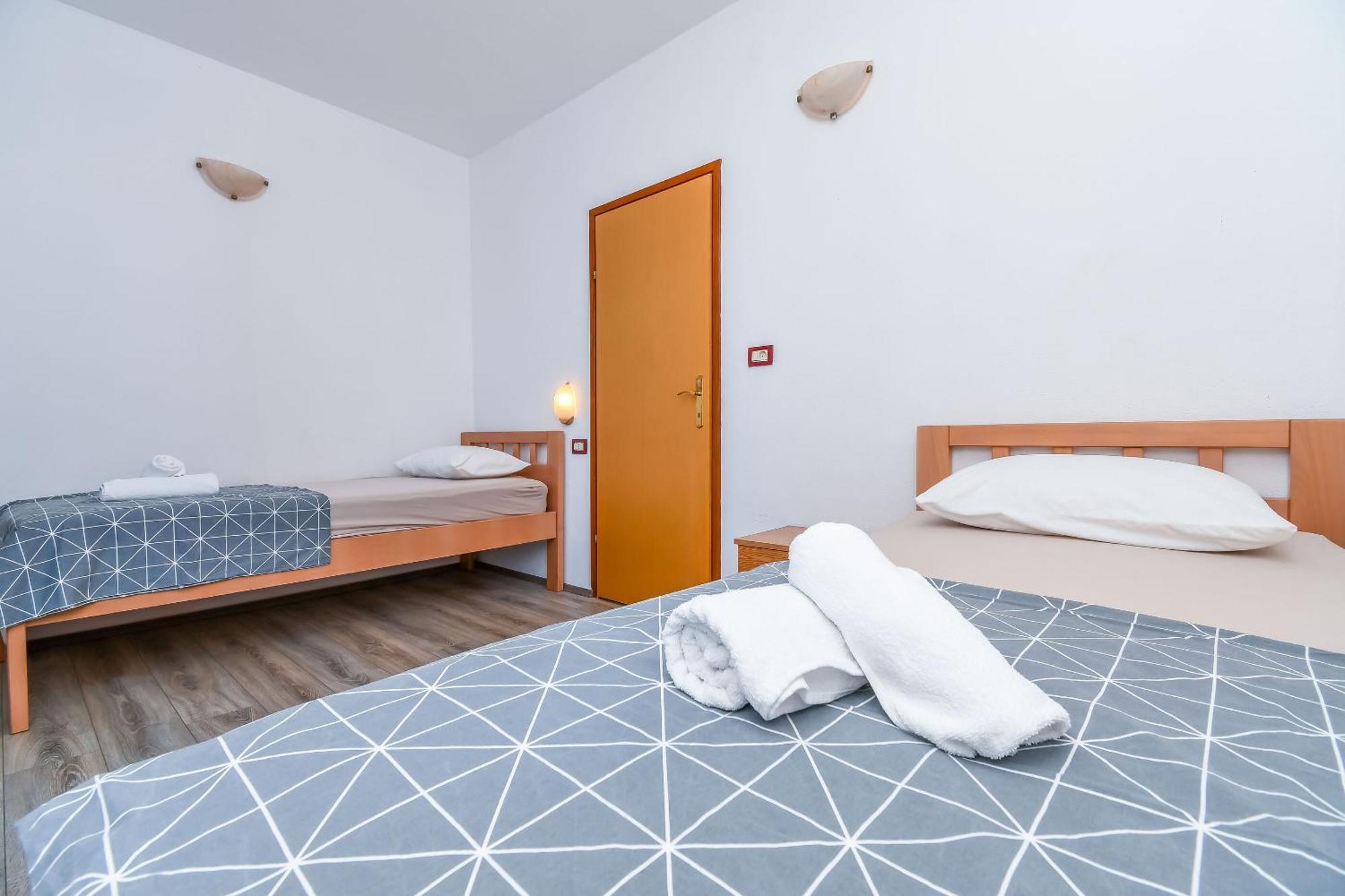 Apartment Mara تروغير المظهر الخارجي الصورة
